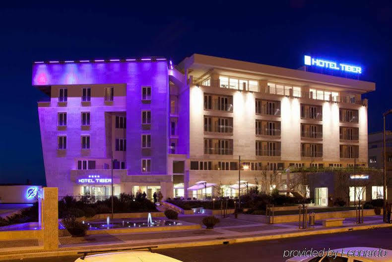 Tiber Hotel 4*