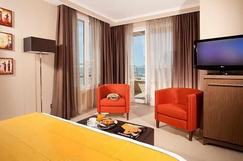 Tiber Hotel 4*