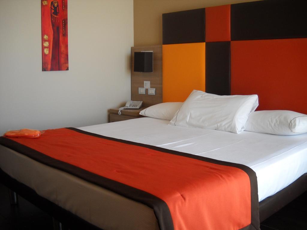 Tiber Hotel 4*